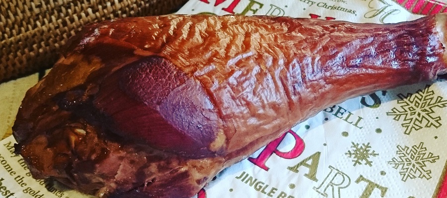 クリスマス限定「スモークターキー」を販売中です